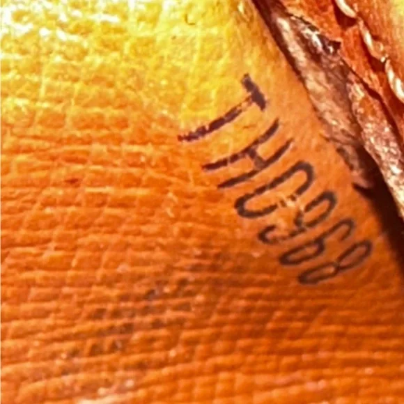 Authentic Louis Vuitton Wallet on Chain Monogram - Picture 2 of 3